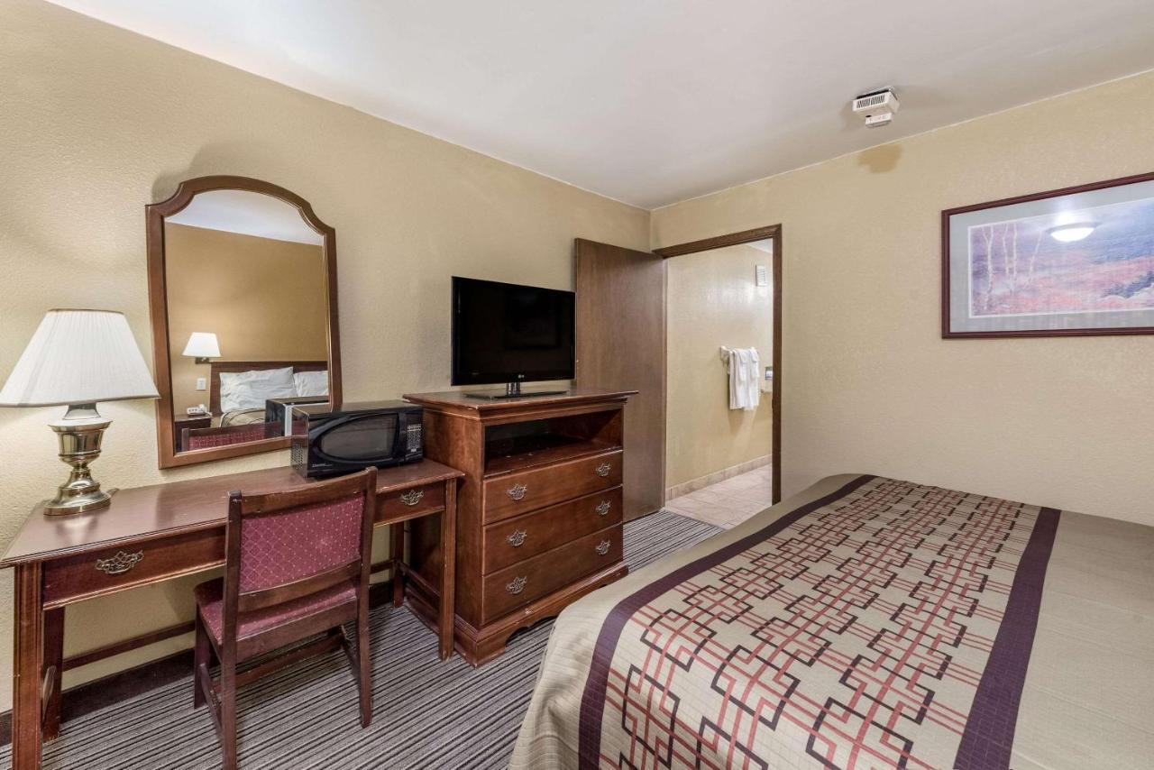 Rodeway Inn Columbus Exteriér fotografie