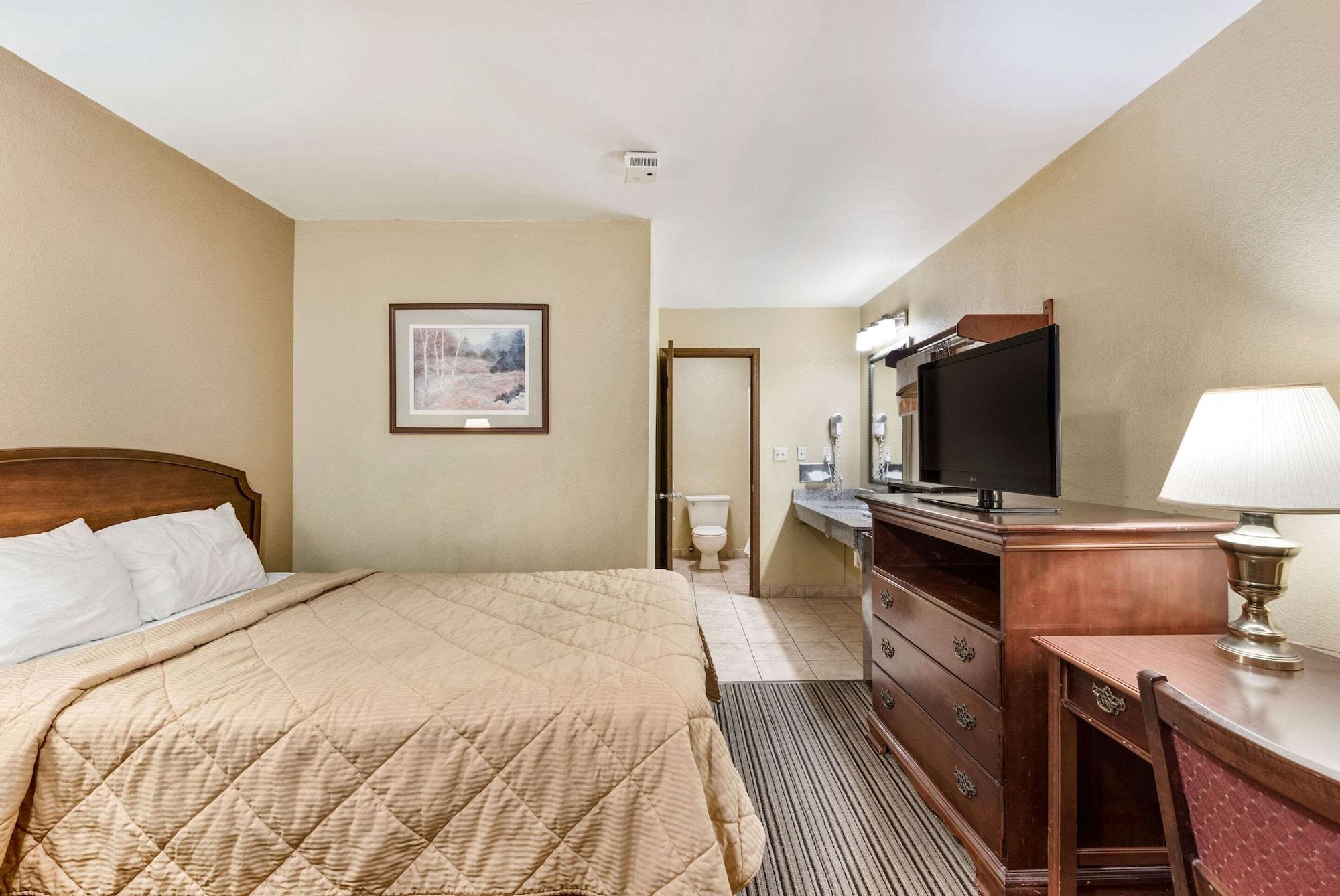 Rodeway Inn Columbus Exteriér fotografie
